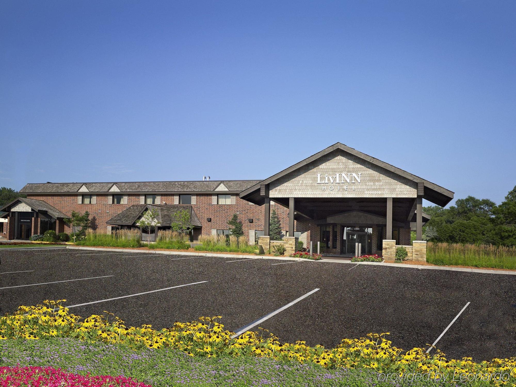 Livinn Hotel Minneapolis North / Fridley Bagian luar foto