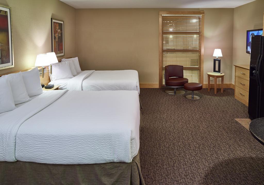 Livinn Hotel Minneapolis North / Fridley Bagian luar foto