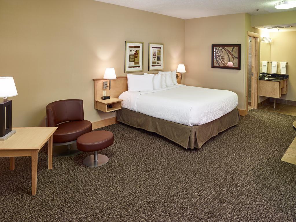 Livinn Hotel Minneapolis North / Fridley Bagian luar foto