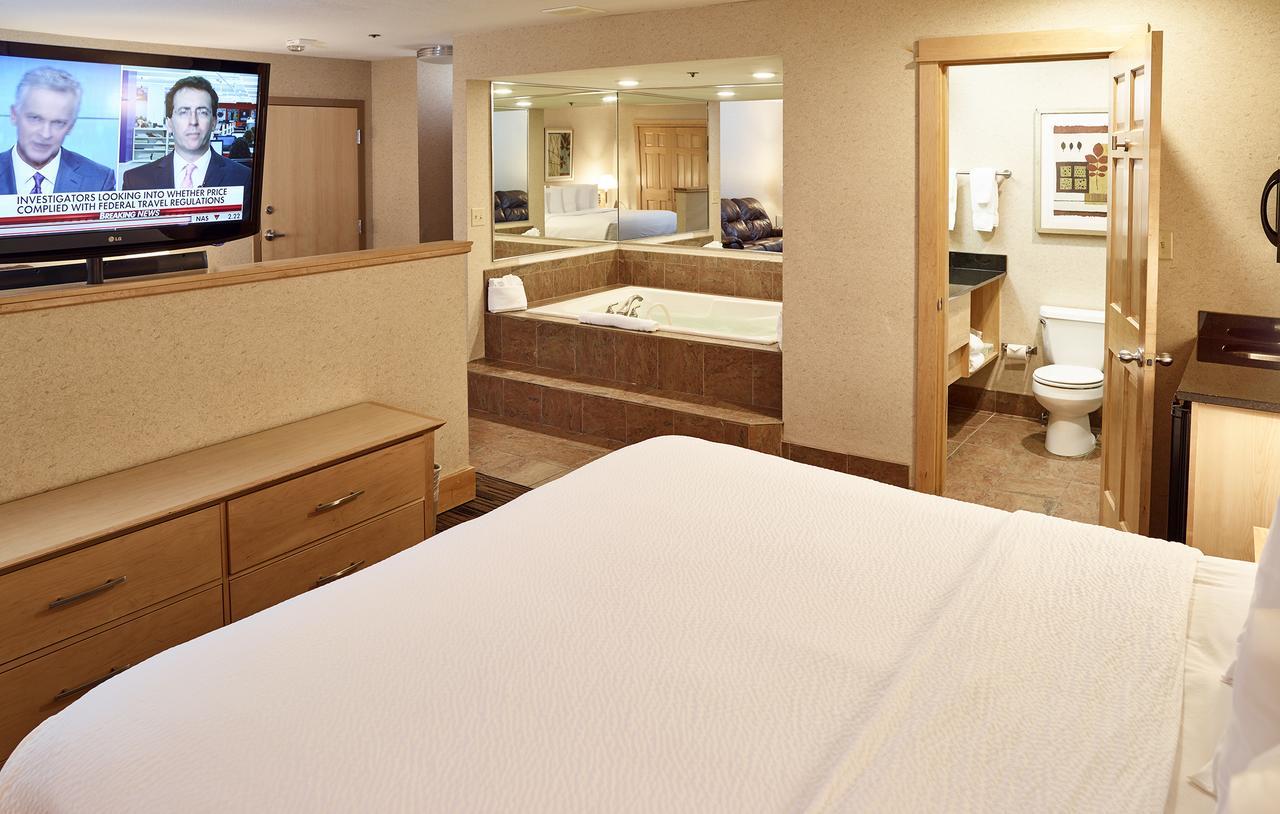 Livinn Hotel Minneapolis North / Fridley Bagian luar foto
