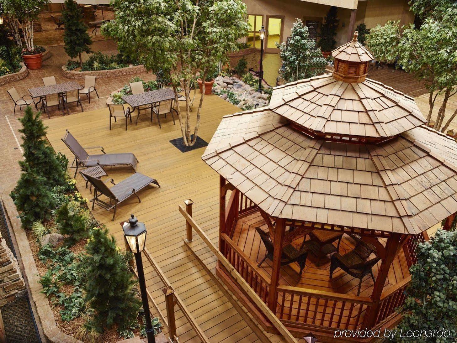 Livinn Hotel Minneapolis North / Fridley Bagian luar foto