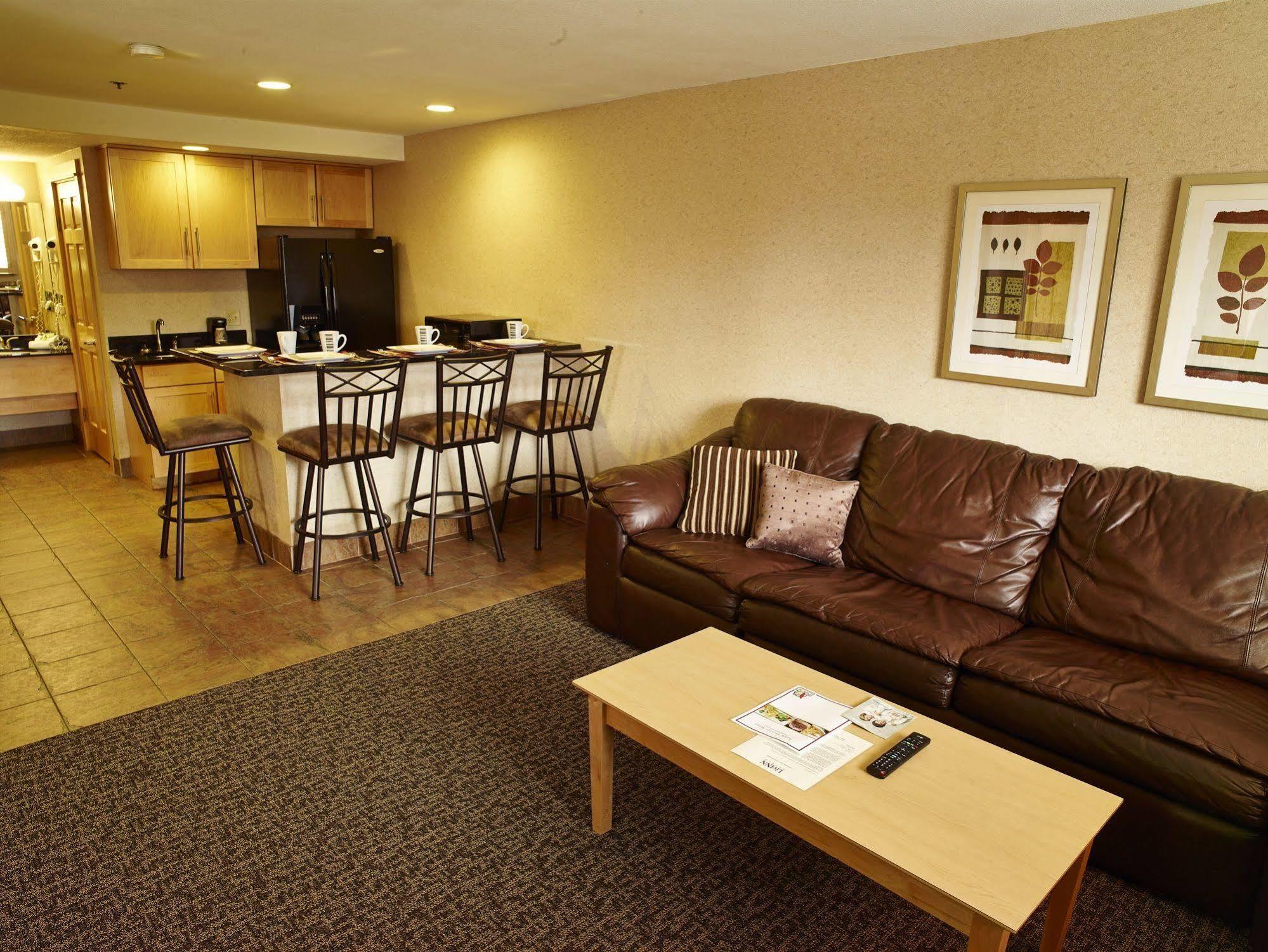 Livinn Hotel Minneapolis North / Fridley Bagian luar foto